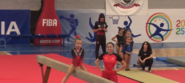 Gjimnastika artistike sjell emocione në Shkodër – zhvillohet Kupa e Republikës në “Qazim Dervishi”