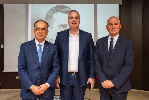 Edmon Ndou: Krenari për Alfabetin dhe Identitetin Tonë Kombëtar