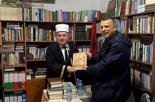 Myftiu i Pukës Gëzim Kopani mesazh ngushëllimi për ndarjen nga jeta të Ipeshkëvit të Sapës