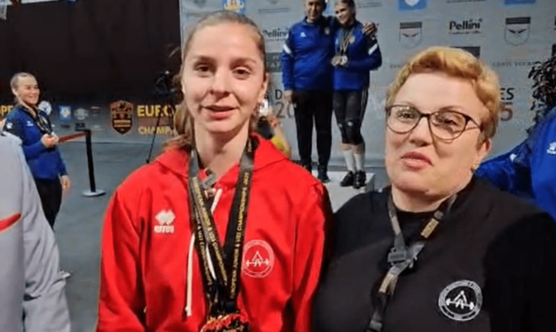 Peshëngritje. Enkilejda Carja, Kampione Europe e trefishtë