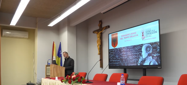 “Të qëndrosh njerëzor në epokën e inteligjencës artificiale” – Konferencë shkencore në Seminarin Ndërdioqezan në Shkodër