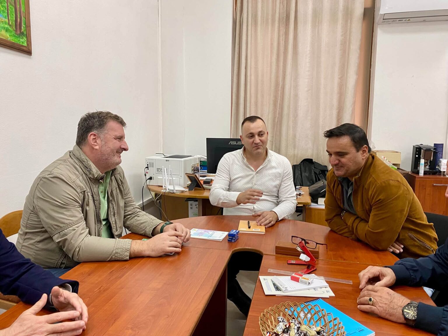 Armir Grima vijon takimet pas marrjes së detyrës, bashkëpunim me Universitetin dhe inspektim me Bashkinë për fushat sportive
